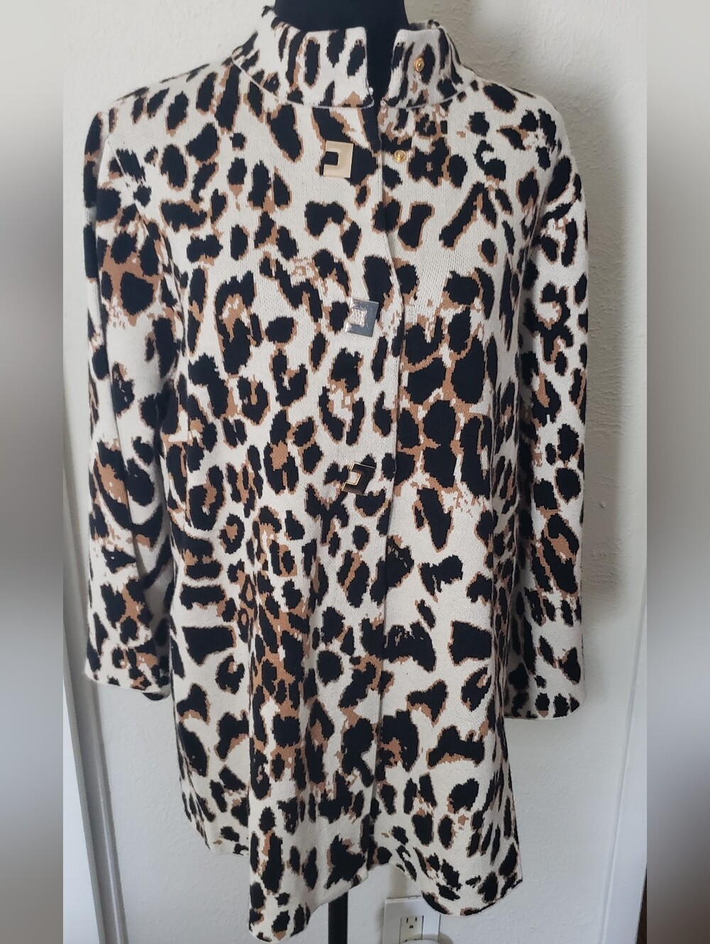 Carolyn Taylor Leopard Print Button-Front Blouse - Black, Brown, Cream